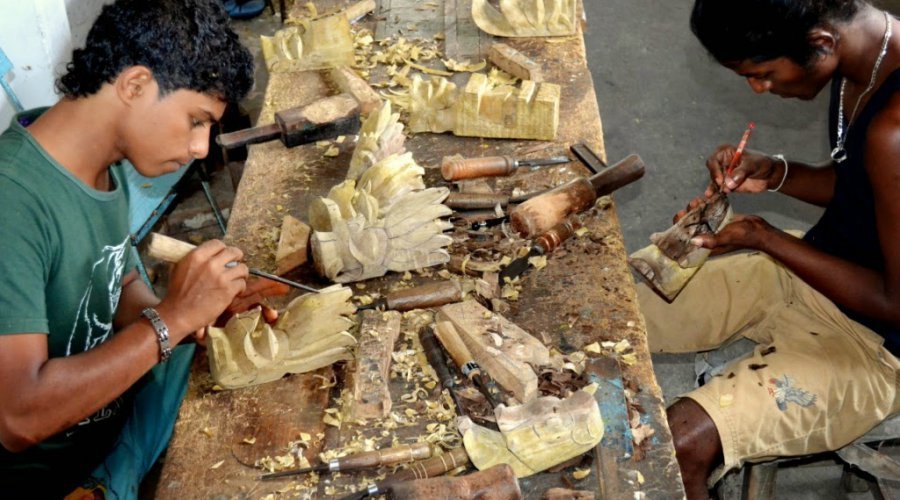 mask carving workshop